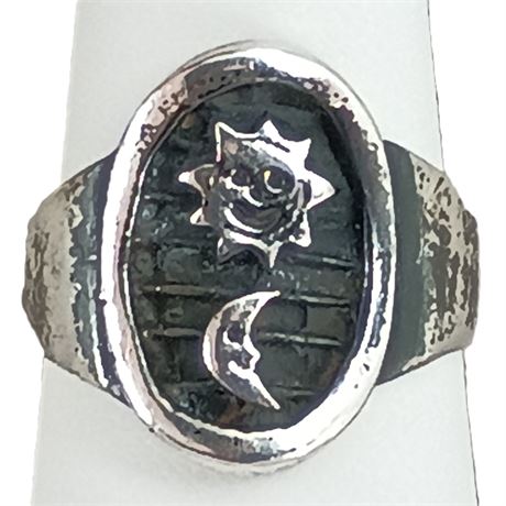950 Silver Sun & Crescent Moon Faces Ring