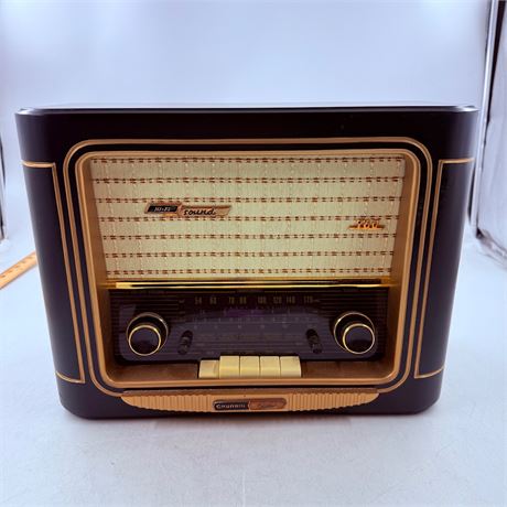 Grundig Classic Model 960 Radio