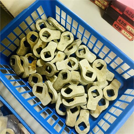 40 NOS Harley Davidson Kick Stand Studs