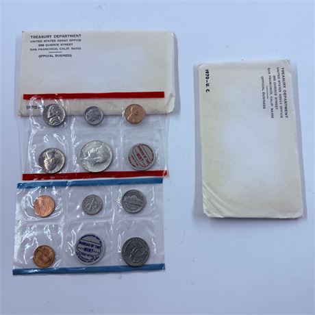 2x 1970 US Mint Uncirculated Sets