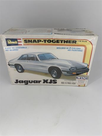 Revell Jaguar XJS Model Car