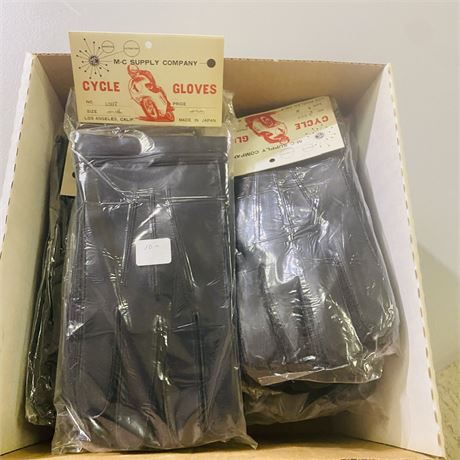 10 Pairs NOS MC Supply Motorcycle Gloves, Medium