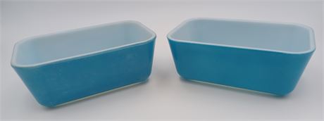 Vintage Pyrex 2 small Refrigerator Dishes Blue
