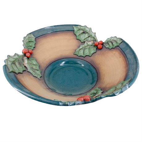 1995 Old Patagonia Earthenware Holly Bowl