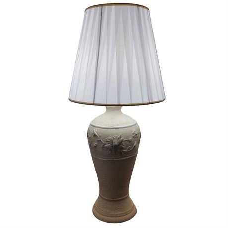 White Floral Table Lamp w/ Shade