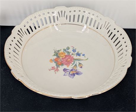 Schwarzenhammer Bavaria Germany U.S. Zone Reticulated 7" Round Dish Bowl Floral