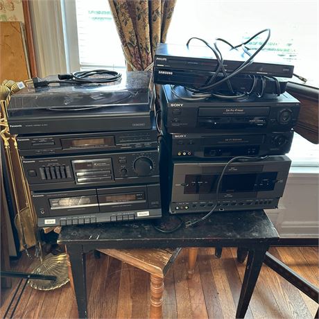 Electronics Lot including Panasonic Stereo