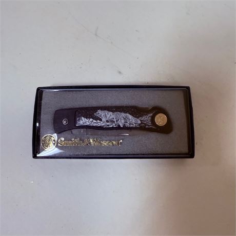 Smith & Wesson Scrimshaw Knife