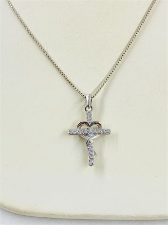 8.7g Vtg Sterling Crucifix Necklace