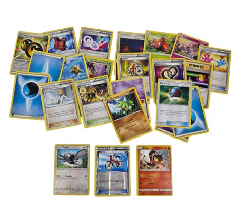 Mixed Lot of Pokemon Cards