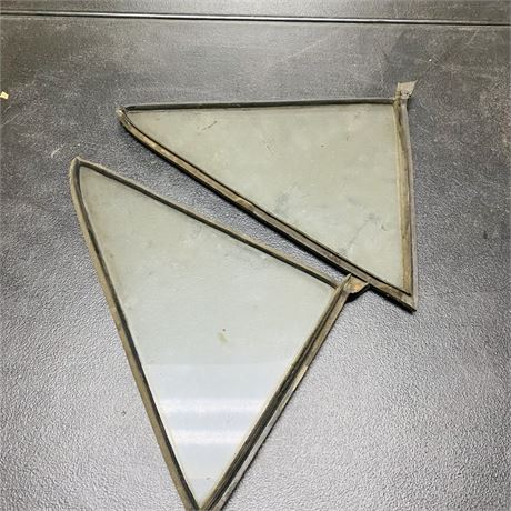Volkswagen(?) Windows