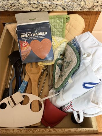 Drawer of Utensils & Pot Holders