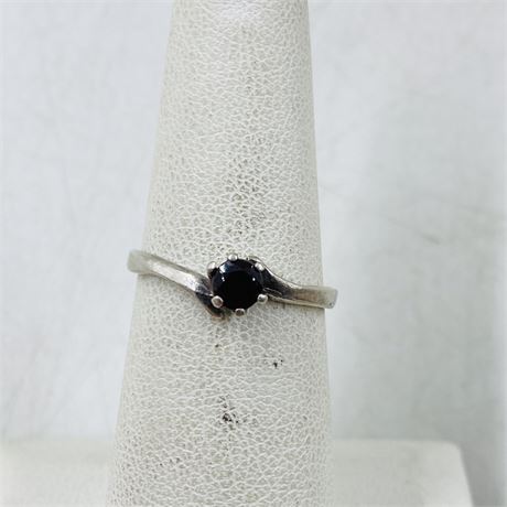 1.3g Sterling Ring Size 5.75