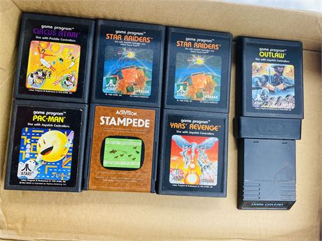 8 Atari Cartridges