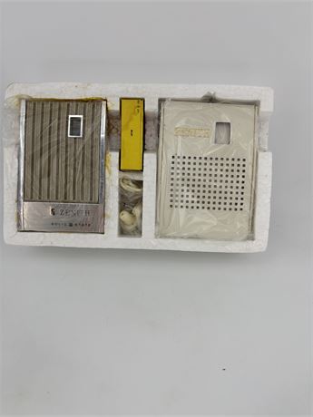 Zenith AM/FM Radio