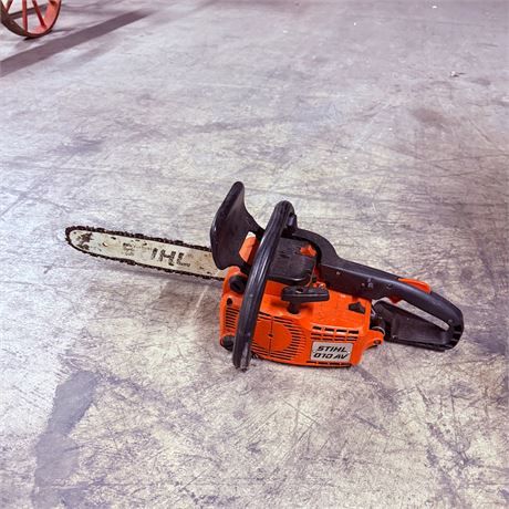 Stihl 010AV Chainsaw