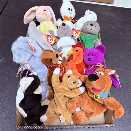 14 Beanie Babies / plushes