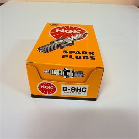 NOS Case NGK Spark Plugs B9HC