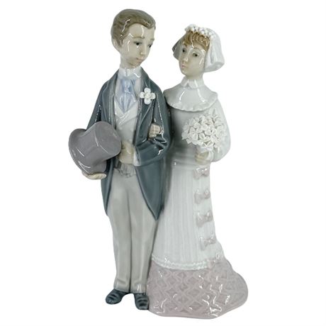 Lladro Wedding Porcelain Figurine