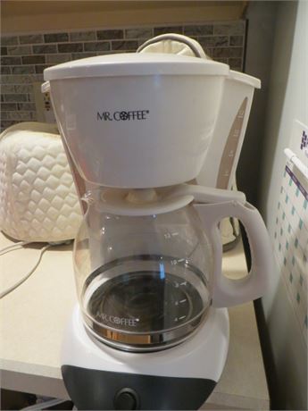 12 Cup Mr. Coffee Machine