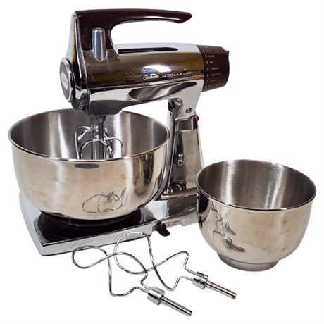 Vintage Chrome Sunbeam Mixmaster Stand Mixer