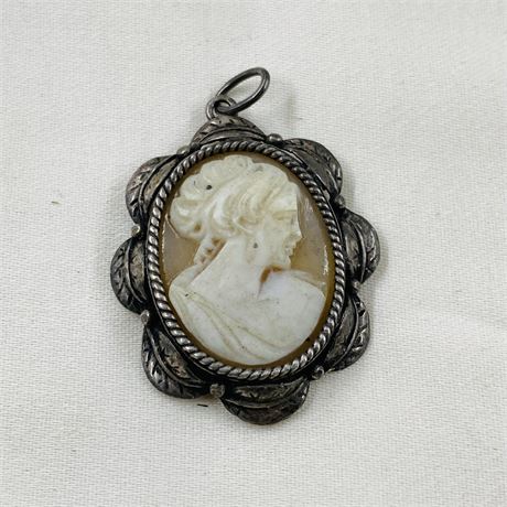 Antique 6.6g Sterling Cameo Pendant