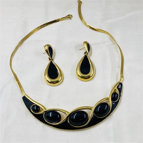Vintage Trifari 16” Necklace + Earring Set