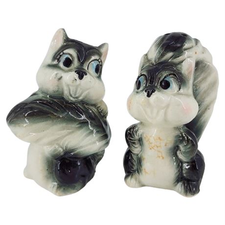 Vintage Flirty Ceramic Skunks Salt & Pepper Shakers