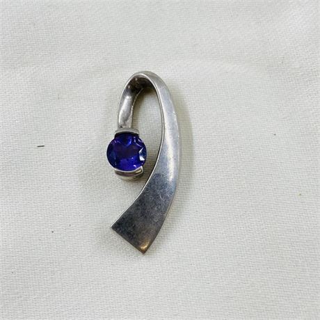2.9g Sterling Pendant