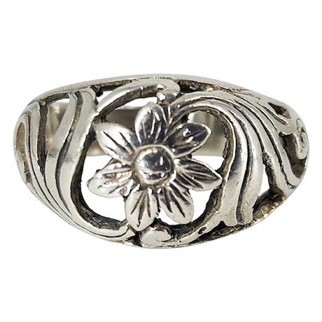 Sterling Silver Domed Floral Cutout Ring, Sz 6.5
