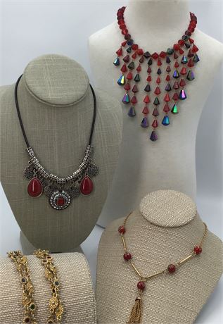 4 pc Lot of Vintage Costume Jewelry Necklaces