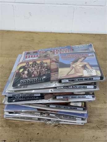 Ten (10) 2005 Sports Illustrated Swimsuit Gift Sets - Lot 1