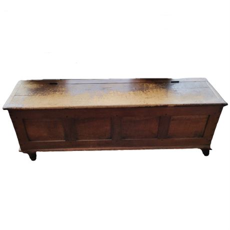 Antique Entry Way Bench / Chest