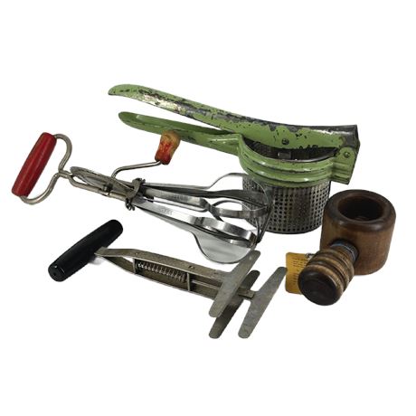 Lot of Vintage Kitchenware