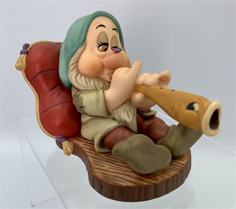 “Zzzzzzz” Walt Disney Classics Collection Sleepy Dwarf Statue, in Box