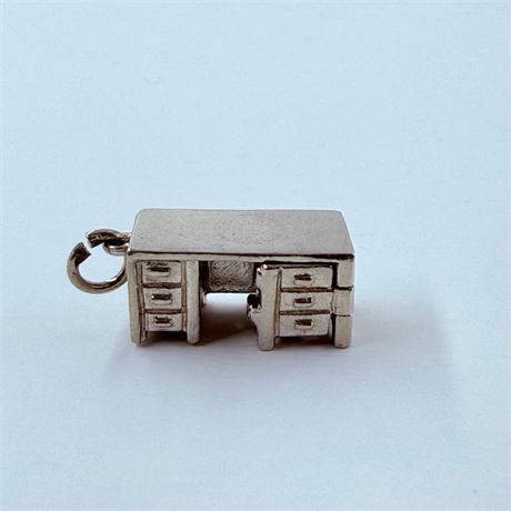 5.1g Sterling Desk Pendant / Charm