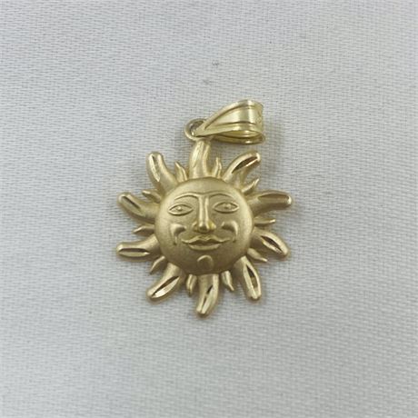 .83g 14k Gold Pendant
