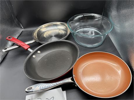 3 Fry Pans 1 Rachael Ray & 1 Cuisinart & Pyrex Bowl