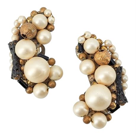 Vintage HOBÉ Beaded Cluster Clip Earrings
