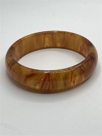 Vintage butterscotch Bakelite bangle bracelet