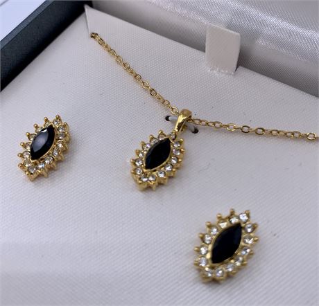 NOS Austrian Crystal Pierced Earrings & Necklace Set