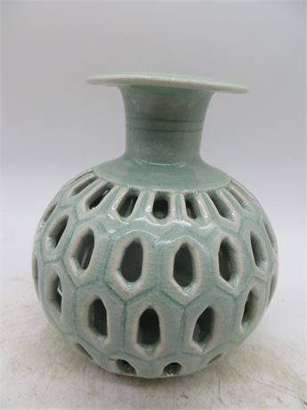 Celadon Ware Vase of Roryo Dynasty