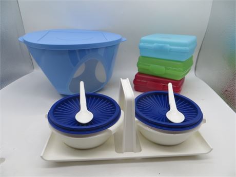 NEW VINTAGE TUPPERWARE MEDITERRNO 1.5 L BLUE BOWL 1975 &