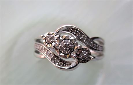 SUN 925 Sterling Silver & Diamond Ring Sz 7