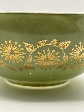 Vintage Green and Gold Pyrex Bowl