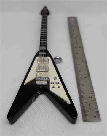 Flying V Guitar Lighter