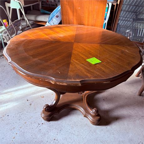 Dining Table w/ Leaf