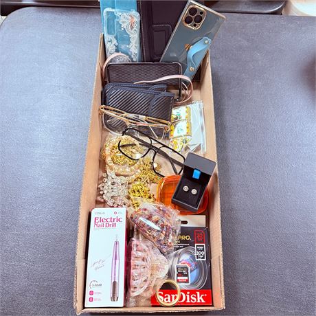 Electronics + Jewelry + More Lot