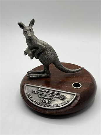 Pewter commemorative souvenir fifth aluminum cast house conference 1997
