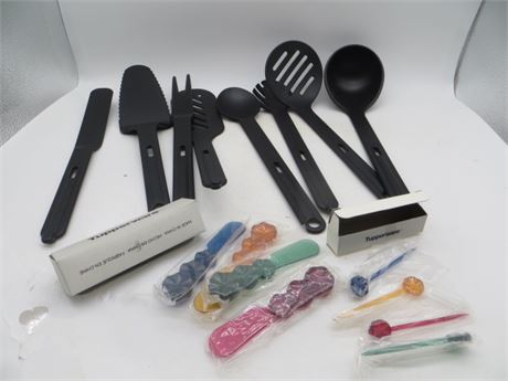 NEW VINTAGE TUPPERWARE UTENSILS, SHEERLY ELEGANT SPREADERS & PICKS & FORKS